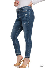 Load image into Gallery viewer, High Rise Cropped Skinny Jeans PLUS
