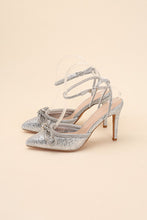Load image into Gallery viewer, Double Bow Rhinestone Heel
