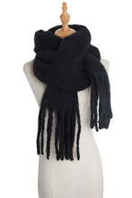 Load image into Gallery viewer, Fringe Detail Polyester Scarf
